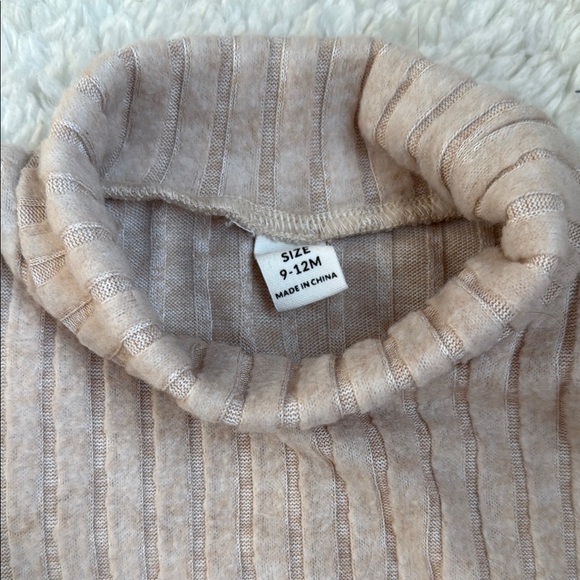 Cozy Beige Ribbed Sweater - Picture 2 of 3